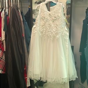 Little girl white dress